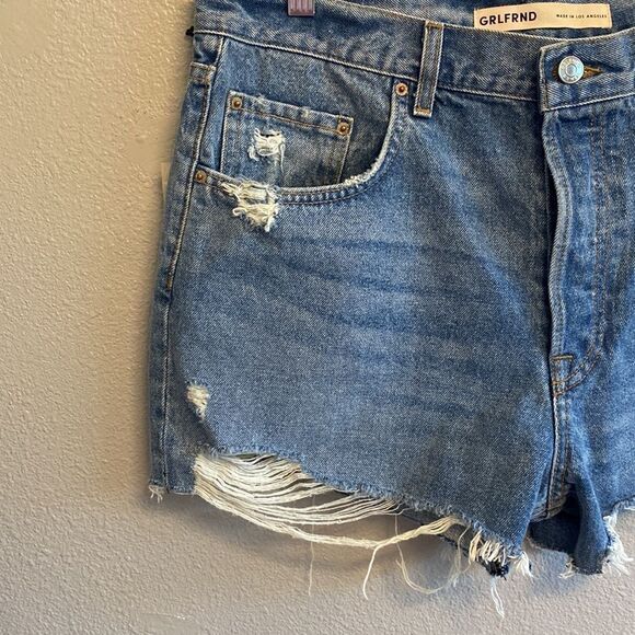 GRLFRND-The Hayden-Distressed boyfriend short-Size 30 - Picture 3 of 9